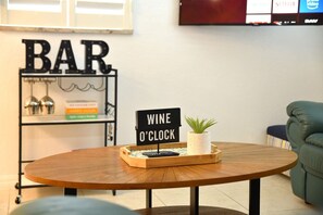 Interior - SF Enjoy Sunset with Dolphin & Manatee (Hudson)