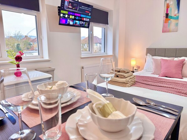 1 bedroom, iron/ironing board, WiFi, bed sheets