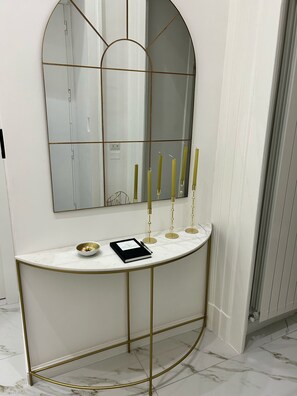 43-inch Smart TV with digital channels, Netflix, streaming services