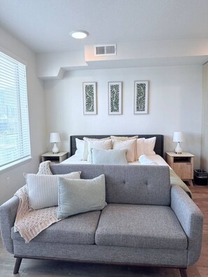 テレビ、書斎 / ワークスペース