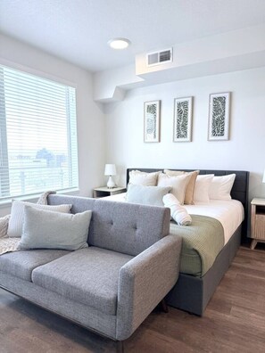 テレビ、書斎 / ワークスペース