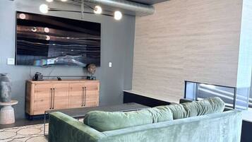 Televisión y oficina