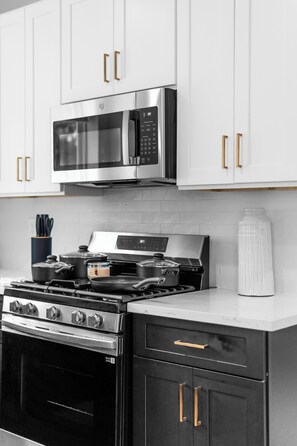 Microwave, oven, stovetop, dishwasher