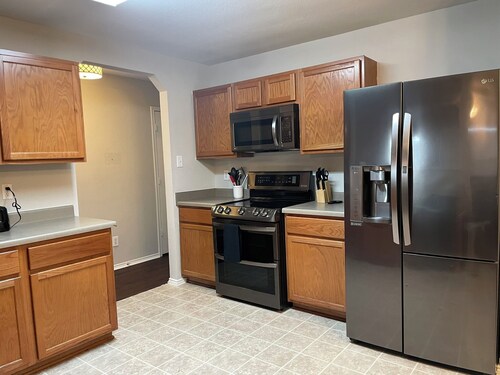 155” theater 6 bed pool/poker table bed downstairs