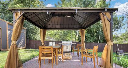 Chef's Kitchen and Hot Tub at Nymph's Haven