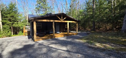 Recreational Therapy- Private 2 Bedroom with Hot Tub and Firepit