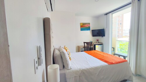 Charming studio in marvelous Barranquilla with fitness room, WiFi AC with balcón