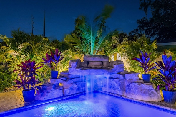 Outdoor pool, a heated pool