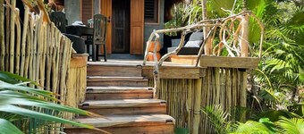 Charming 2-bedroom bungalow in lovely Tulum with WiFi, AC