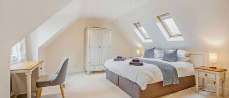 5 chambres, bureau, lit parapluie, Wi-Fi