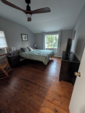 2 bedrooms, free WiFi, bed sheets - Our Escape - East Tawas (East Tawas)