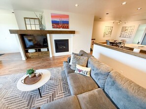 Smart-TV, peis og kontorer