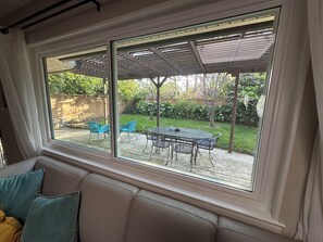 Interior - Cozy 3-bedroom house with office near the American River (Sacramento)