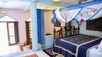 2 quartos, espaço de trabalho para notebook, quartos à prova de som