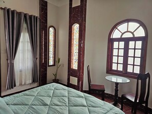 Quarto casal | Cortinas blackout, Wi-Fi de cortesia