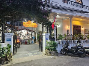 Fachada da propriedade