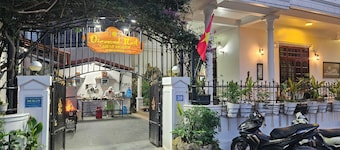 H&H Diamond Nail Guesthouse