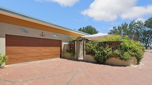Unclassified image, 2 of 28, button - Studio 37 – Family-Friendly Beachside Retreat (Lancelin)