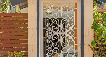 Studio 37 – Family-Friendly Beachside Retreat