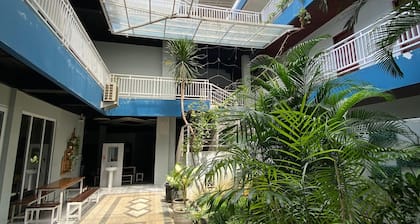Grand Mahoni Hotel