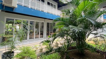 住宿正面