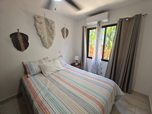 2 Schlafzimmer, Reisekinderbett, kostenloses WLAN, Bettwäsche