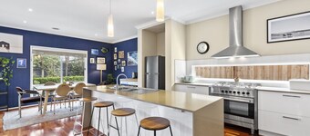 Creekside Curlewis- Family holiday house for 12. Wineries, Beaches, Parks