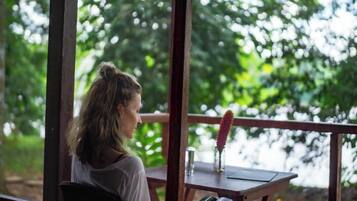 Basic Bungalow, River View