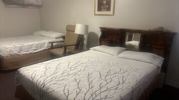 Double Room, Non Smoking | Desk, laptop workspace, free WiFi, bed sheets