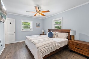 3 bedrooms, WiFi, bed sheets