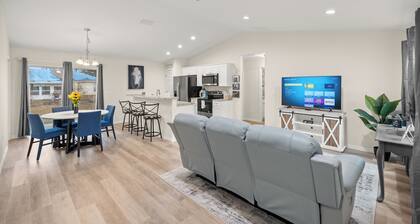 Charming 3-bedroom house in peaceful Ocala with WiFi, AC