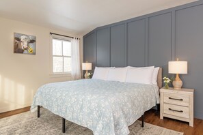 3 makuuhuonetta, silitysrauta/-lauta, Wi-Fi, vuodevaatteet