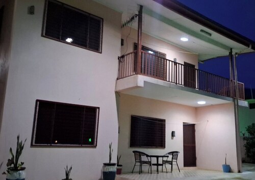 HASMATULLAH HOLIDAY APARTMENT 2-bedroom with WiFi & AC in delightful Sigatoka
