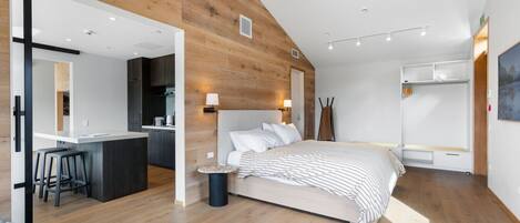 2 عدّة غرف نوم ومكواة/لوح كي وواي فاي مجانًا وملاءات أسرّة