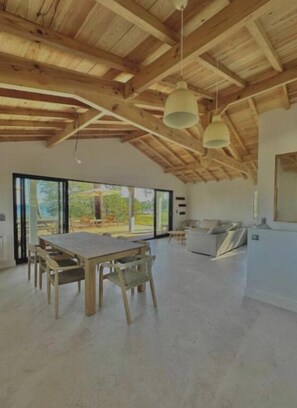 Interior - Exceptional lakeside villa (Cazaux)