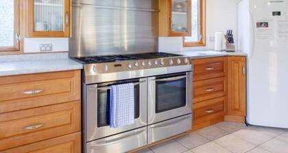 Wanaka Lake House - Close to That Wanaka Tree