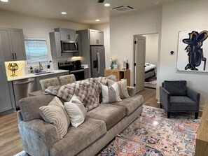Smart TV - New Construction Luxe 1-bedroom condo in Oxford close to Ole Miss Campus! (Oxford)