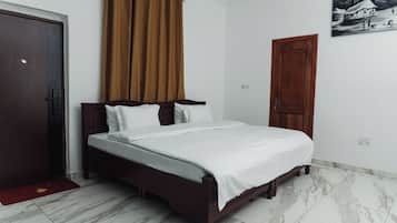 Iron/ironing board, free WiFi