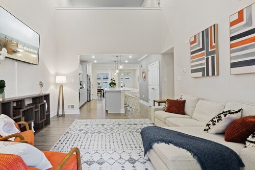 Ocean View Getaway - Pool & Grill