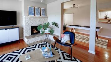 Smart TV, fireplace, video games, books