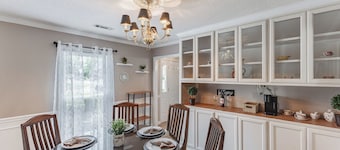 Charming 3-bedroom house in peaceful Madison with WiFi, Pet-friendly