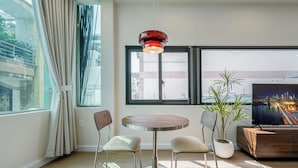 Suite Studio Signature, 1 très grand lit et 1 canapé-lit