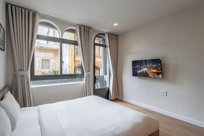 Blackout drapes, soundproofing, iron/ironing board, free WiFi - Home by CR Concept in The Center (Ho Chi Minh City)