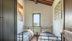 4 bedrooms, WiFi