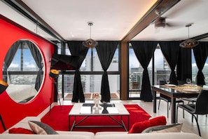 Desk, WiFi, bed sheets