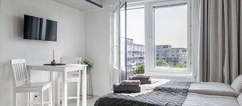 Modern Studio next to Railway Station