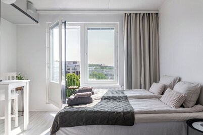 Modern Studio next to Railway Station