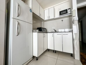 Fridge, microwave, oven, coffee/tea maker - Confortable apartment in Palermo next to the metro and La Rural (Buenos Aires)