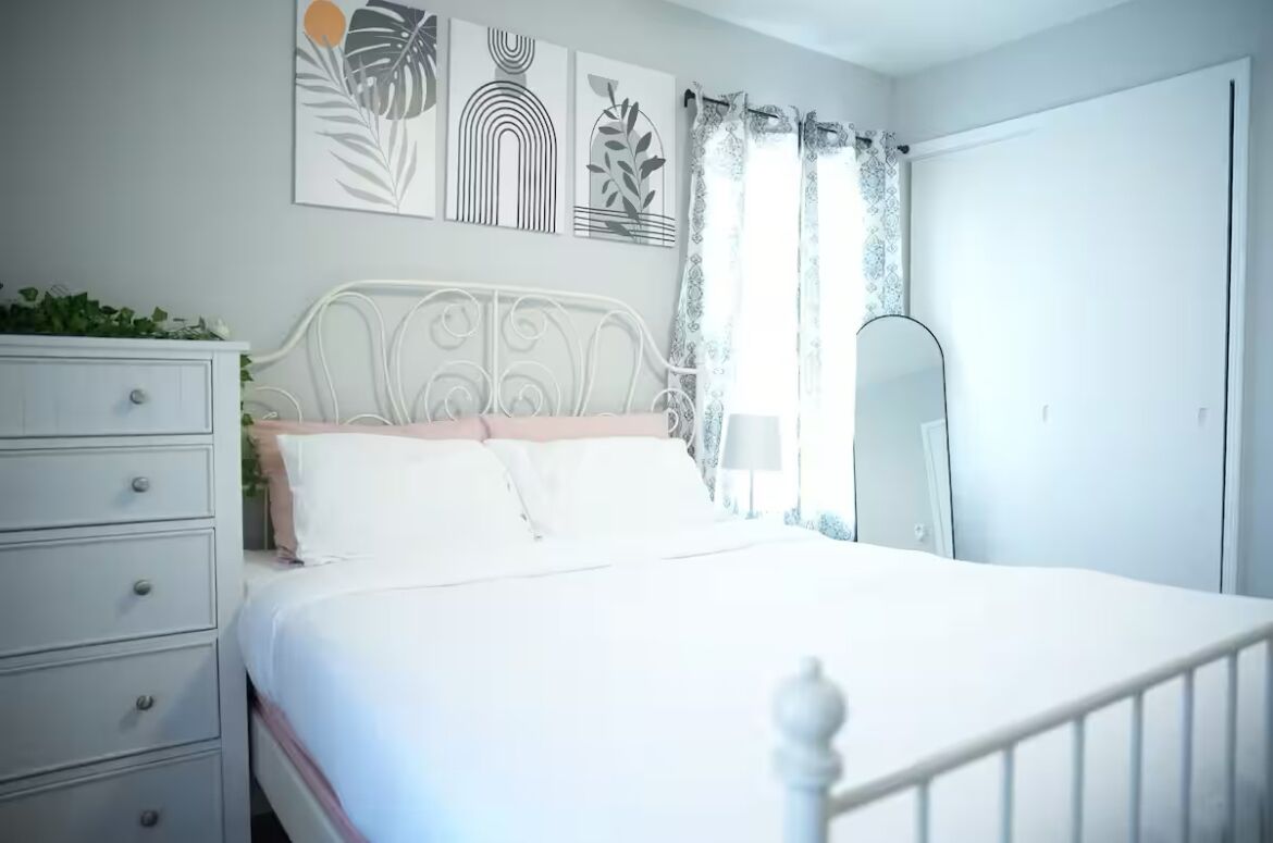 3 soverom, skrivebord, strykejern/-brett og wi-fi