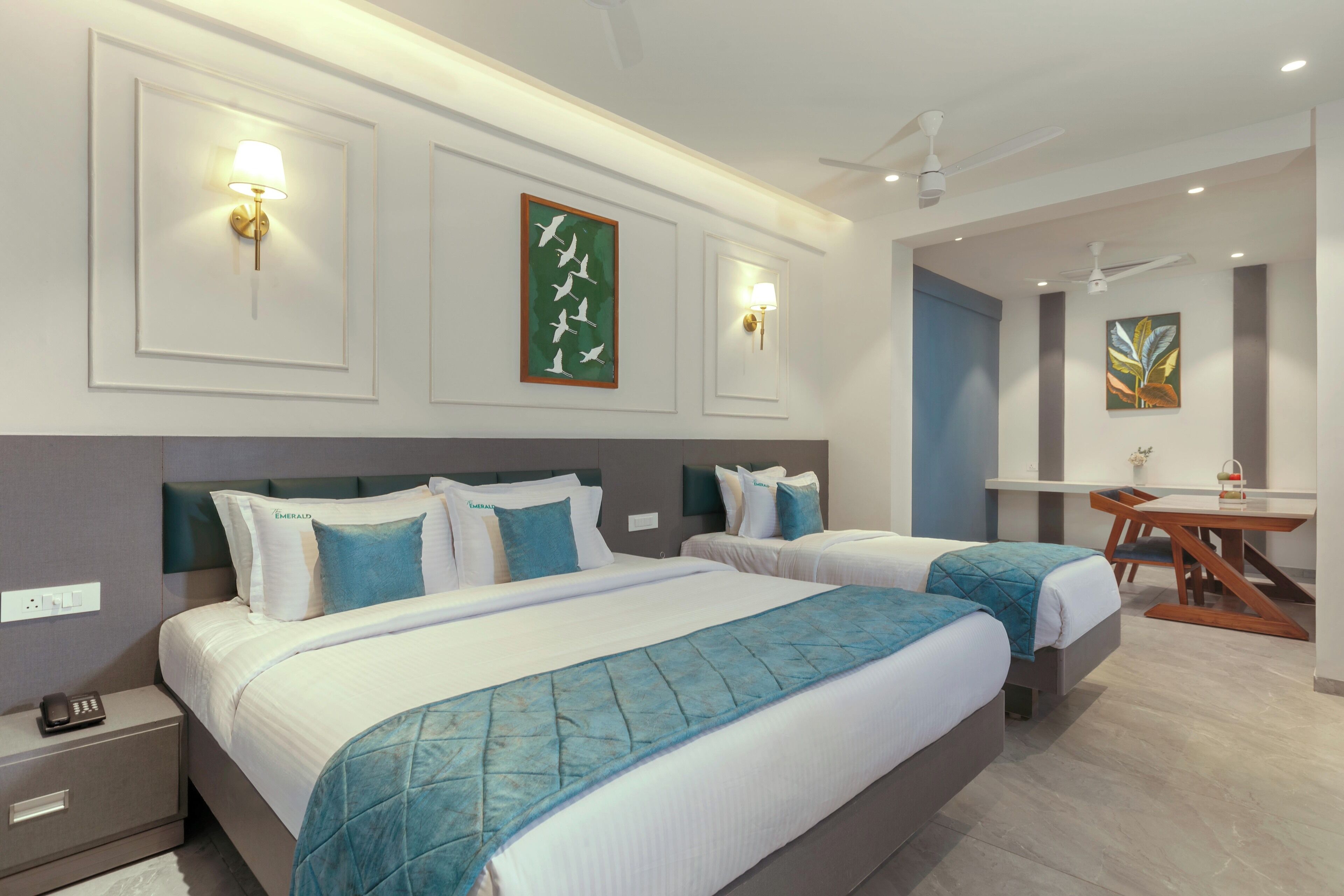 Desk, laptop workspace, free WiFi